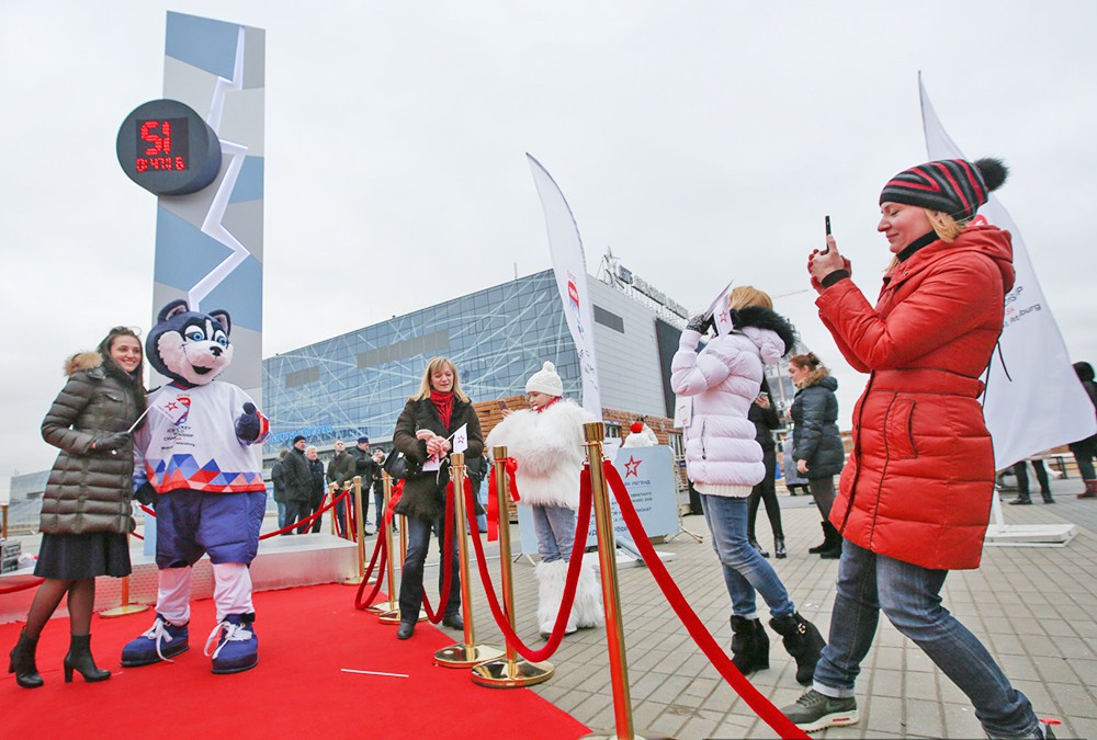 В ПАРКЕ ЛЕГЕНД ОТКРЫЛИ СТЕЛУ ОБРАТНОГО ОТСЧЕТА ЧЕМПИОНАТА МИРА ПО ХОККЕЮ 2016